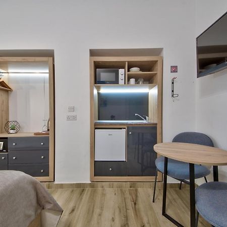 Tritoni Mini Studios - Valletta Флоріана Екстер'єр фото